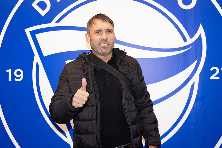 ‘Chacho’ Coudet, el día de su presentación como entrenador del Deportivo Alavés..