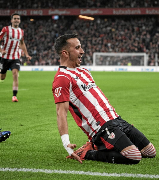 Alex Berenguer celebra su gol al Real Madrid.