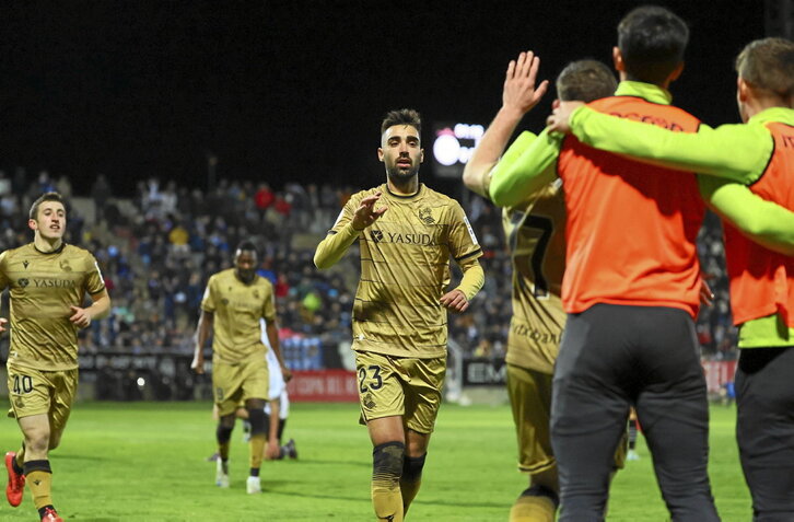 Brais Méndez celebra el gol de la victoria marcada en el feudo del Conquense.