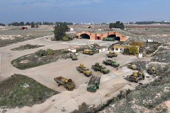 Base militar del Ejército sirio abandonada en Hama.