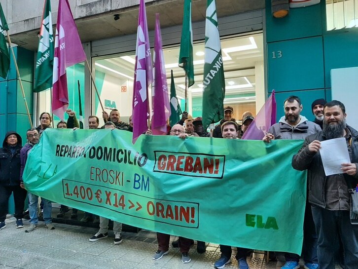 Movilización de trabajadores del reparto a domicilio en Bizkaia.