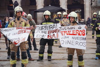 Una protesta de los bomberos de Gasteiz, en una imagen de archivo.