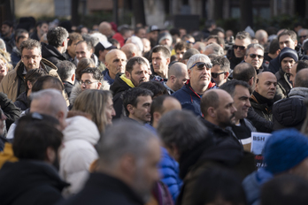 Trabajadores de BSH en la concentración del miércoles ante el Parlamento navarro.