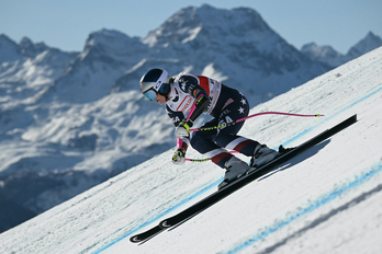 Lindsay Vonn, bajando en Saint Moritz (Suiza) en este retorno inesperado.