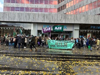 Las trabajadoras del sector textil y de calzado no quiere que se aplique el nuevo convenio estatal.