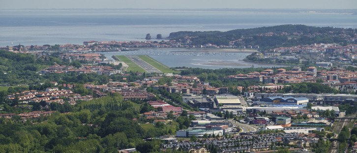 Hondarribiko udalerriaren irudi panoramikoa.