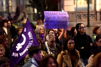 Manifestación el día contra la violencia machista en Bilbo.