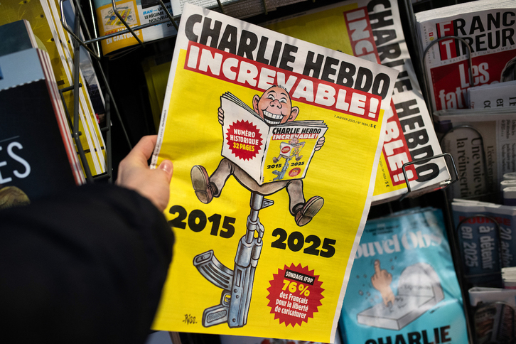 EL número especial de 'Charlie Hebdo' sobre los atentados yihadistas ya está en los kioscos.