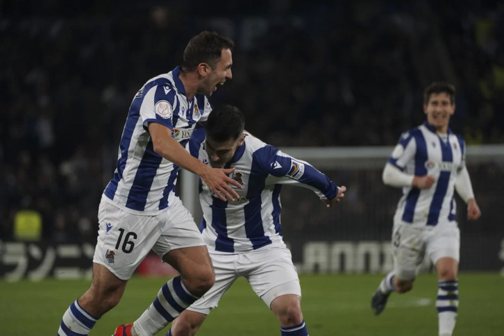 Olasagasti celebra su golazo, que en ese momento era el 2-0.