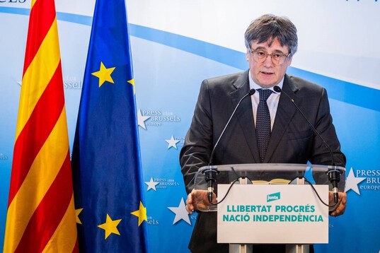 Puigdemont, durante su comparecencia ante los medios.