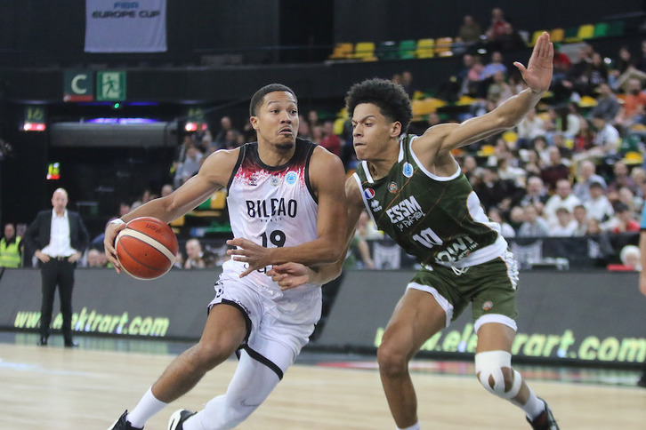 Se le ha complicado su camino a Bilbao Basket en Europa.