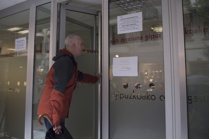 Una oficina de Hacienda en Donostia.