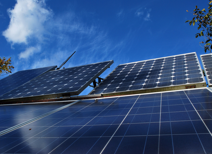 Los parques ‘Vitoria Solar 1’ y ‘Vitoria Solar 2’ prevén la instalación de más de 180.000 placas fotovoltaicas.