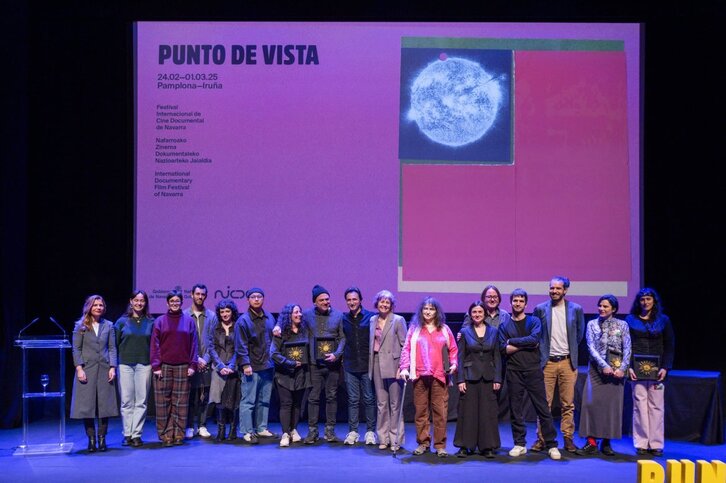 Foto de familia para clausurar el festival.