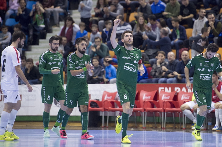 Roberto Martil, Xotako kapitaina.