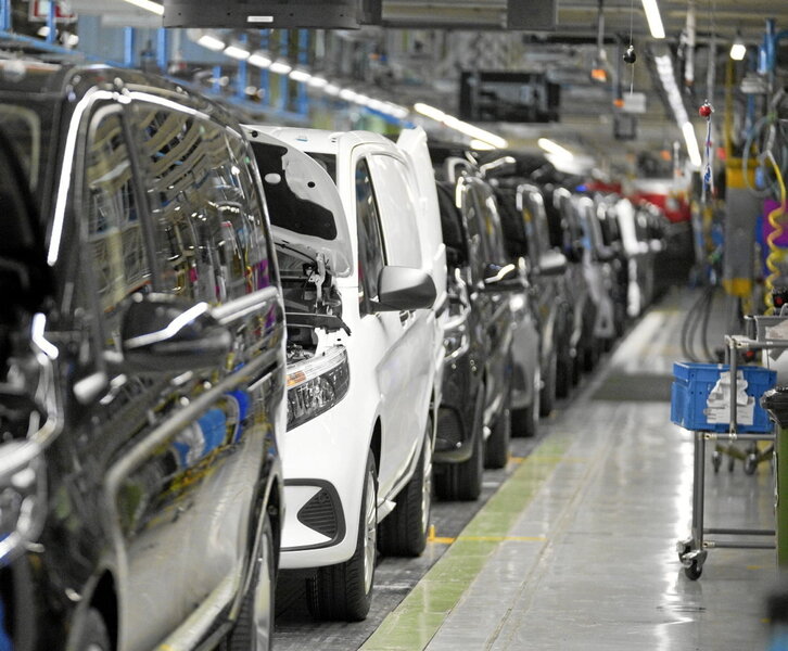 Fase de montaje de la planta de Mercedes en Gasteiz. ndika PORTILLO