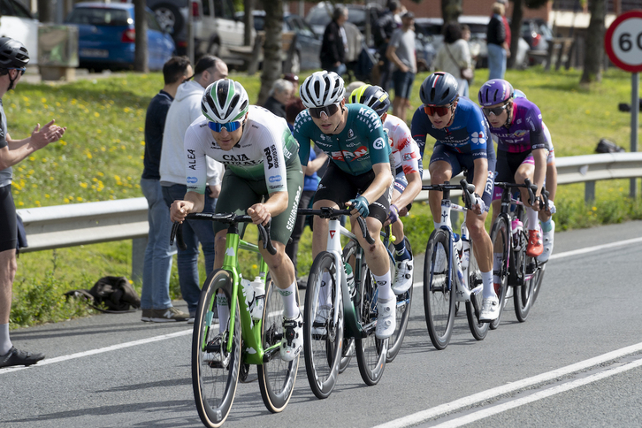 Caja Rural y Kern Pharma, cara y cruz de las invitaciones confirmadas de la Vuelta.