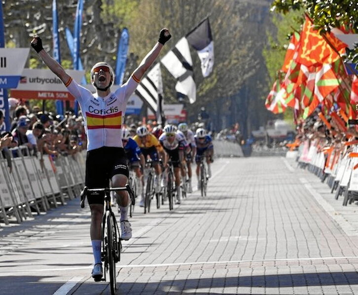 Alex Aranburu bikain nagusitu zen Beasainen.