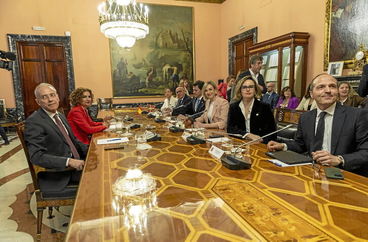 Un momento de la reunión mantenida por el Gobierno español y Lakua en el seno de la Comisión Mixta del Concierto Económico.