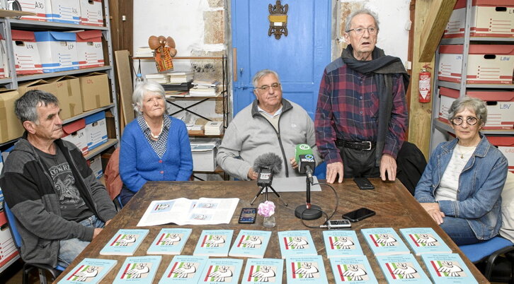 «Kristauak Euskal Herriko bake prozesuan» liburuaren aurkezpeneko irudi bat.