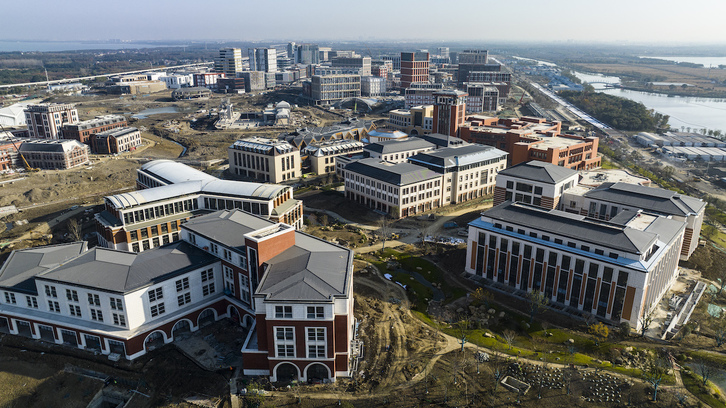 Imagen del campus de Huawei en Shangai en 2023, todavía en construcción.