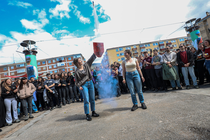 Ostegun goizean hasi da ‘Gazteon eskutik independentziara’ topagunea Berriozarren.
