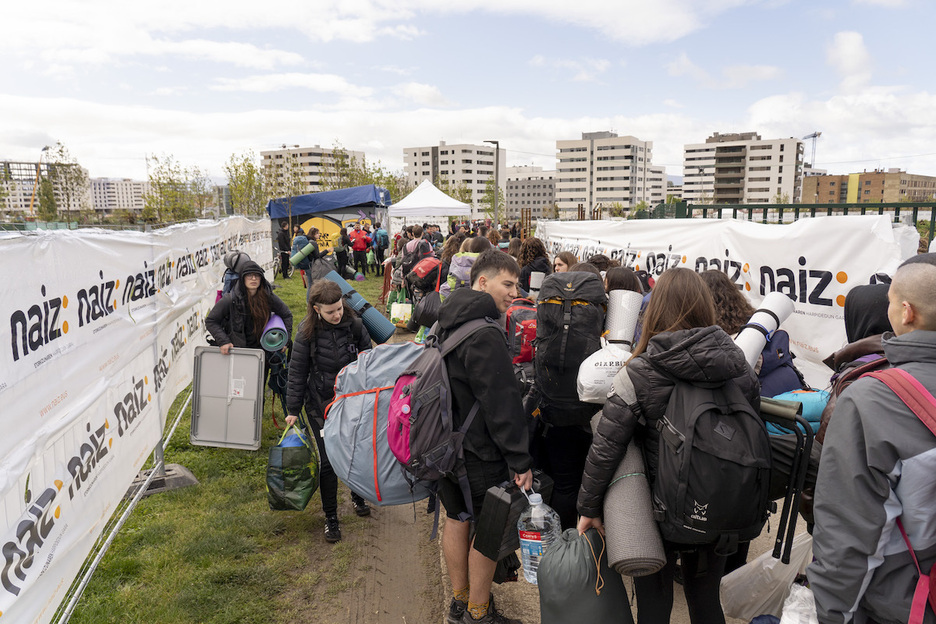 Kanpalekurako sarrera. Kanpalekurako sarrera.