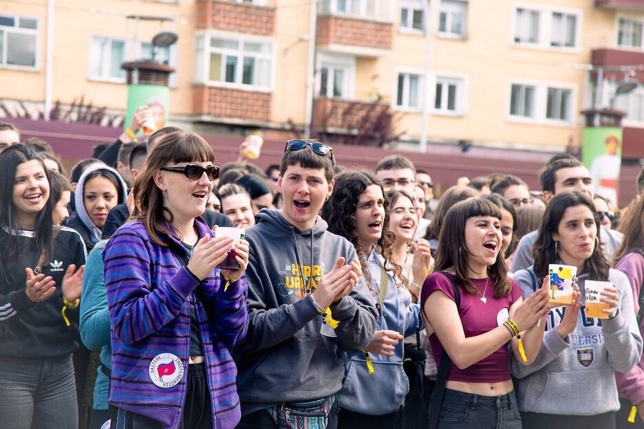 Gaurtik apirilaren 20ra bitarte ospatuko da gazte topagunea. Gaurtik apirilaren 20ra bitarte ospatuko da gazte topagunea.