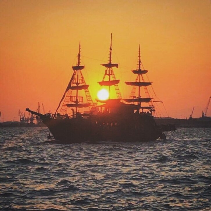 Arabella taberna-itsasontzia.