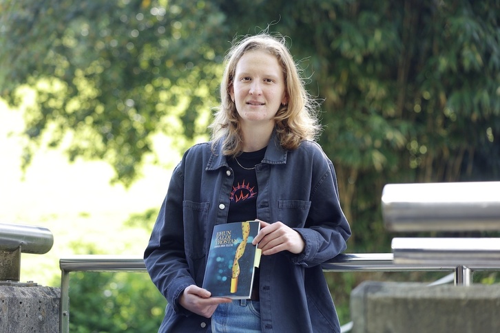 Ainhoa Urien idazlea.