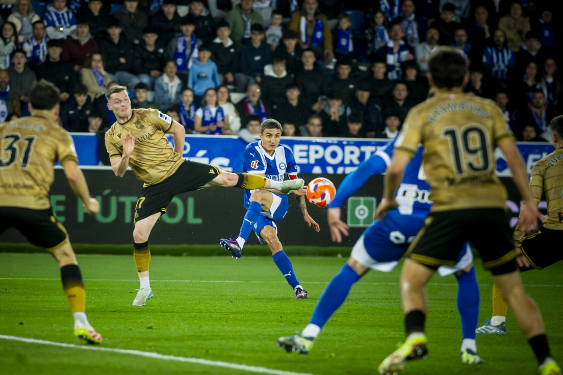 Tenaglia ha dado al Alavés la victoria en el derbi frente a la Real.