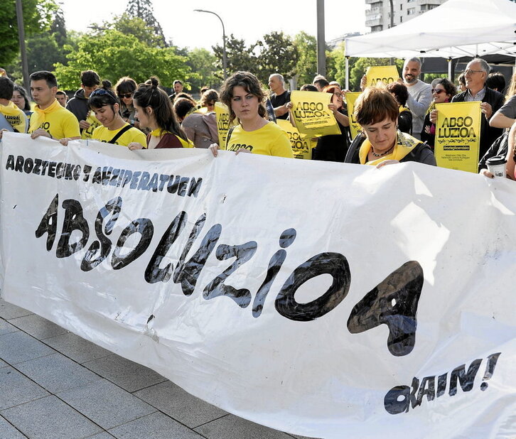 Imagen de la concentracion en solidaridad con los encausados.