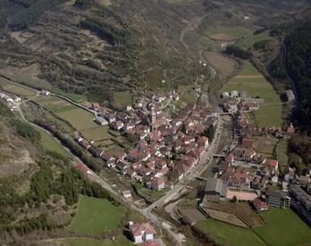 Otsagabiako aireko irudi bat