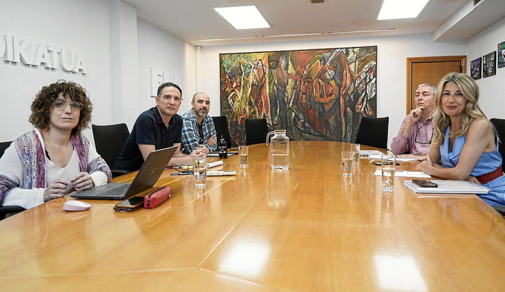 Encuentro de componentes de la dirección de ELA con Yolanda Díaz.