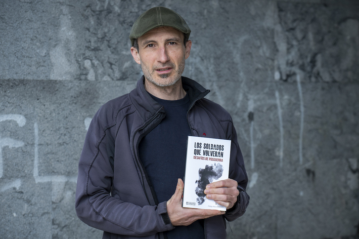 Borja D. Kiza, autor de 'Los soldados que volverán. Desafíos de posguerra'