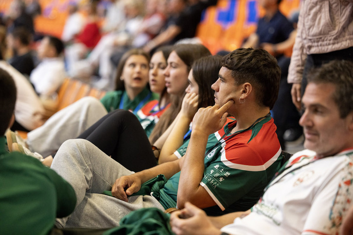 Unai Lekerikabeaskoa, Gernikako Jai Alai pilotalekuan, Euskal Selekzioaren elastikoarekin.