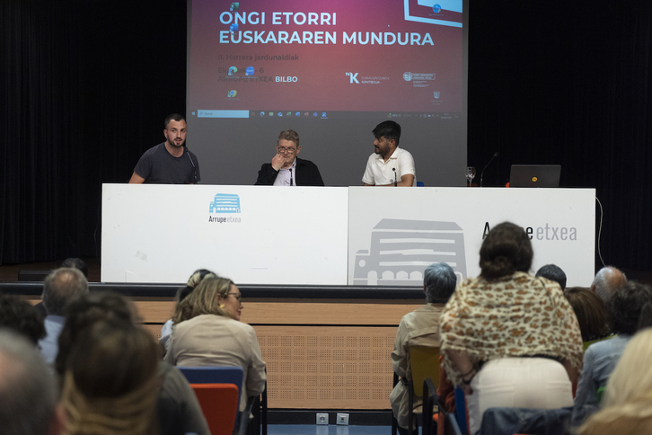 ‘Ongi etorri euskararen mundura’ jardunaldia.