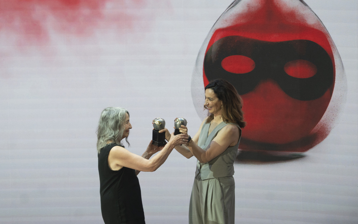 Petra Martínez ha recibido el Premio Max de Honor en la gala celebrada en Iruñea.