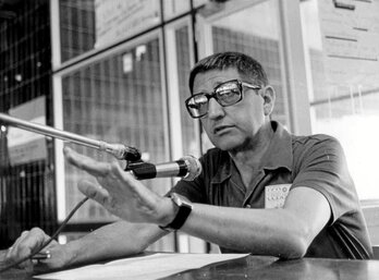 Su solidez intelectual hacía de Sacristán un personaje muy respetado por las distintas familias del progresismo en el Estado.