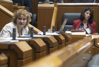Rebeka Ubera (EH Bildu) y Laura Garrido (PP) han llevado sus propuestas al pleno.