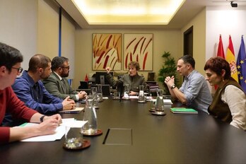 Reunión que han mantenido responsables de ELA y LAB con María Chivite.
